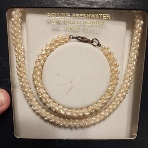 Freshwater Cultured Pearl Necklace and Bracelet Set